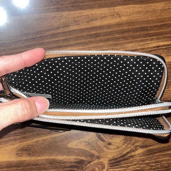 NWT true craft brown wristlet - Picture 5 of 12